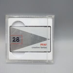 PFAFF Creative Fantasy #28 Scattered Flower Embroidery Card